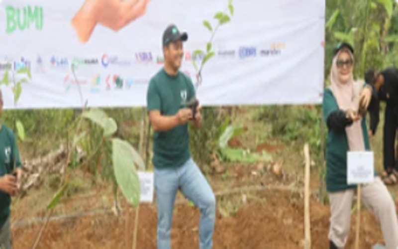 Hijaukan Bumi, SEI Ajak Stakeholder dan Media Tanam Ribuan Pohon